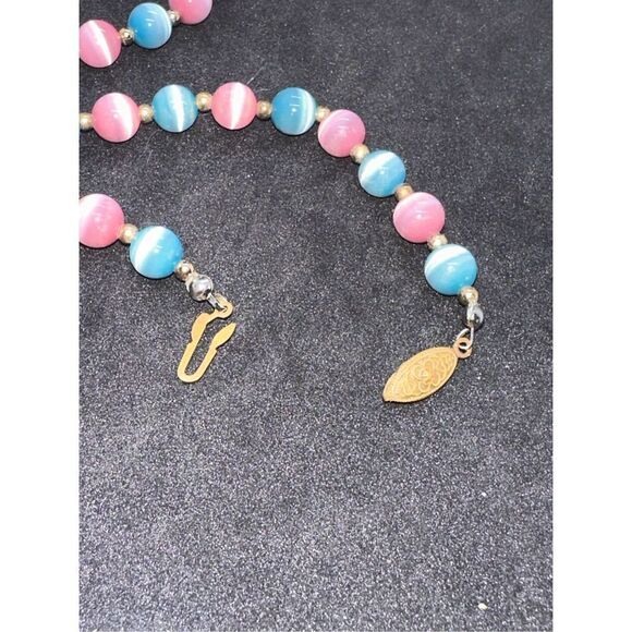 Beautiful Vintage Faux Turquoise(blue)  and pink necklace with Beautiful Rare Fa - Picture 4 of 10